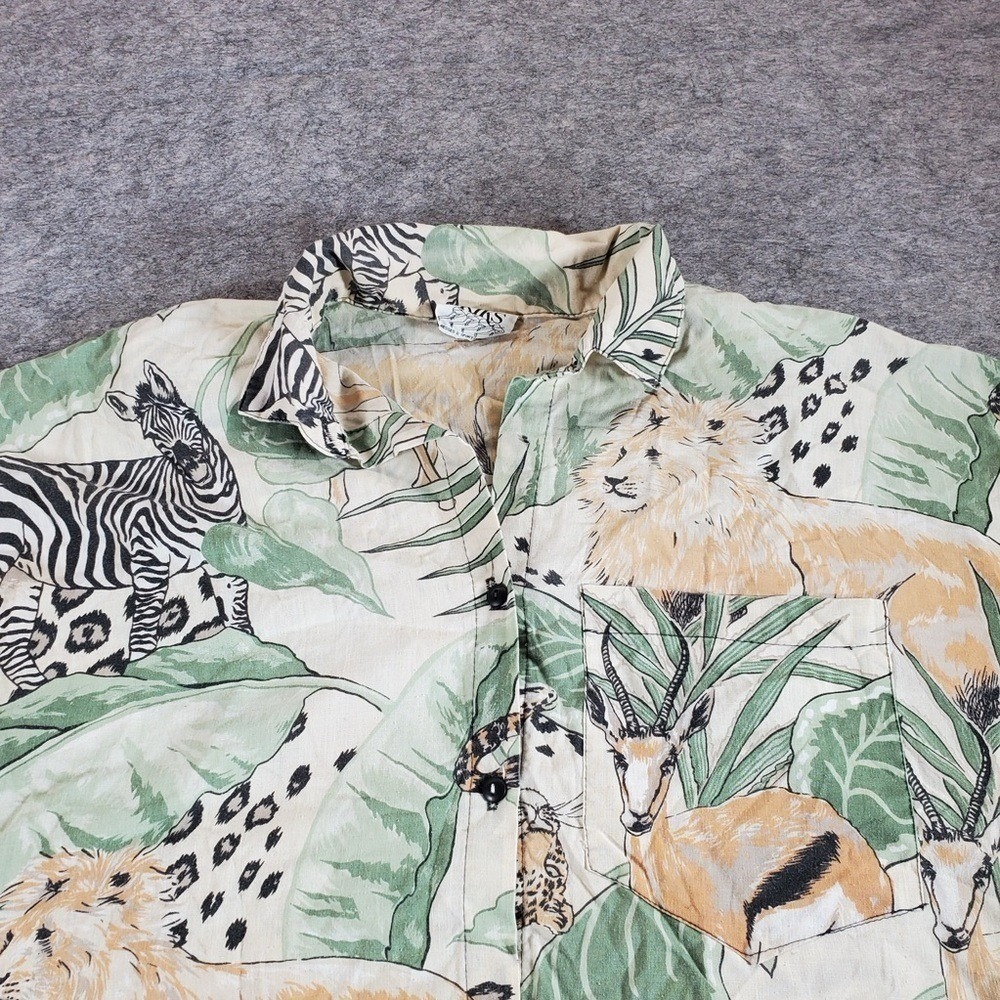 Vintage Kiks Shirt Womens Medium Tan Green Zoologist Zebra Lion Button Up Hawaii - Picture 2 of 8